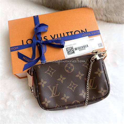 louis vuitton mini pochette|louis vuitton pochette monogram.